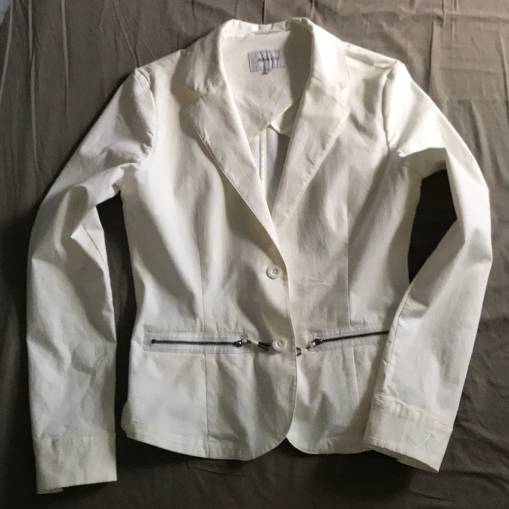 White women’s short jacket/blazer